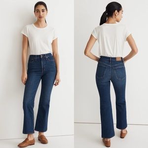 Madewell The Petite Perfect Vintage Flare Crop Jean in Corgan Wash